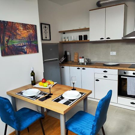 Zvezdara Blue Star Apartment Belgrad Exterior foto