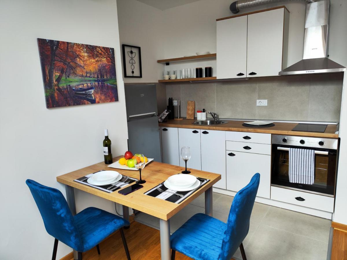 Zvezdara Blue Star Apartment Belgrad Exterior foto